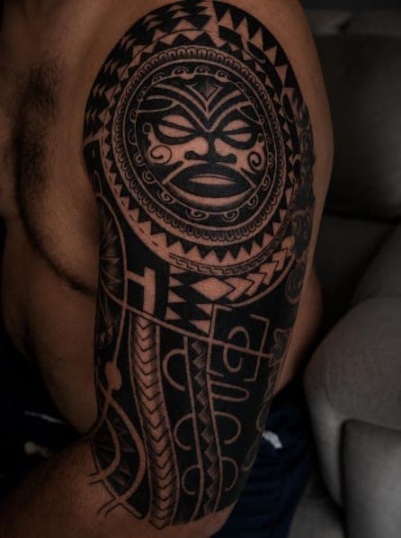 Blackwork tattoo, custom, by Kadek Arta